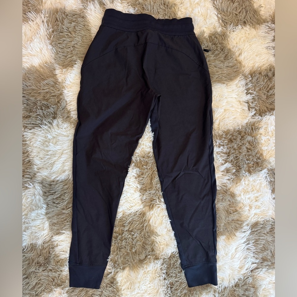 Athleta black jogger pants size 0 petite 27” inseam - Picture 2 of 6